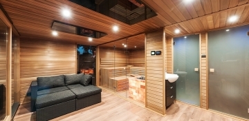 Combined sauna house