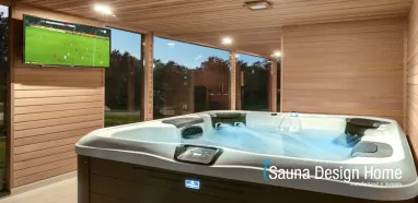 Hot tub in sauna